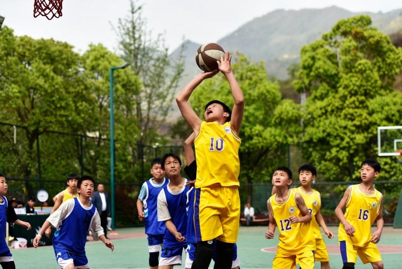 彝良：小篮球 大梦想