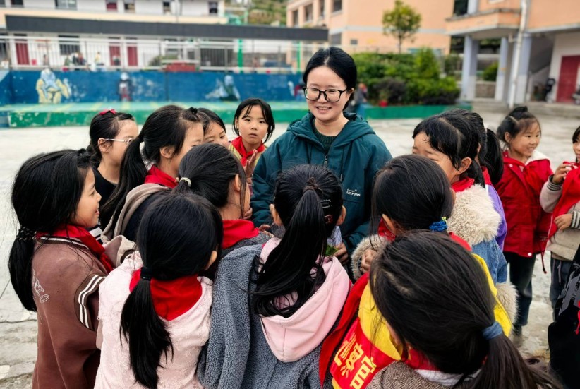 教育强市（73）｜我们不是燃烧自己是点亮火种……聆听镇雄苏木小学教师的坚守之声